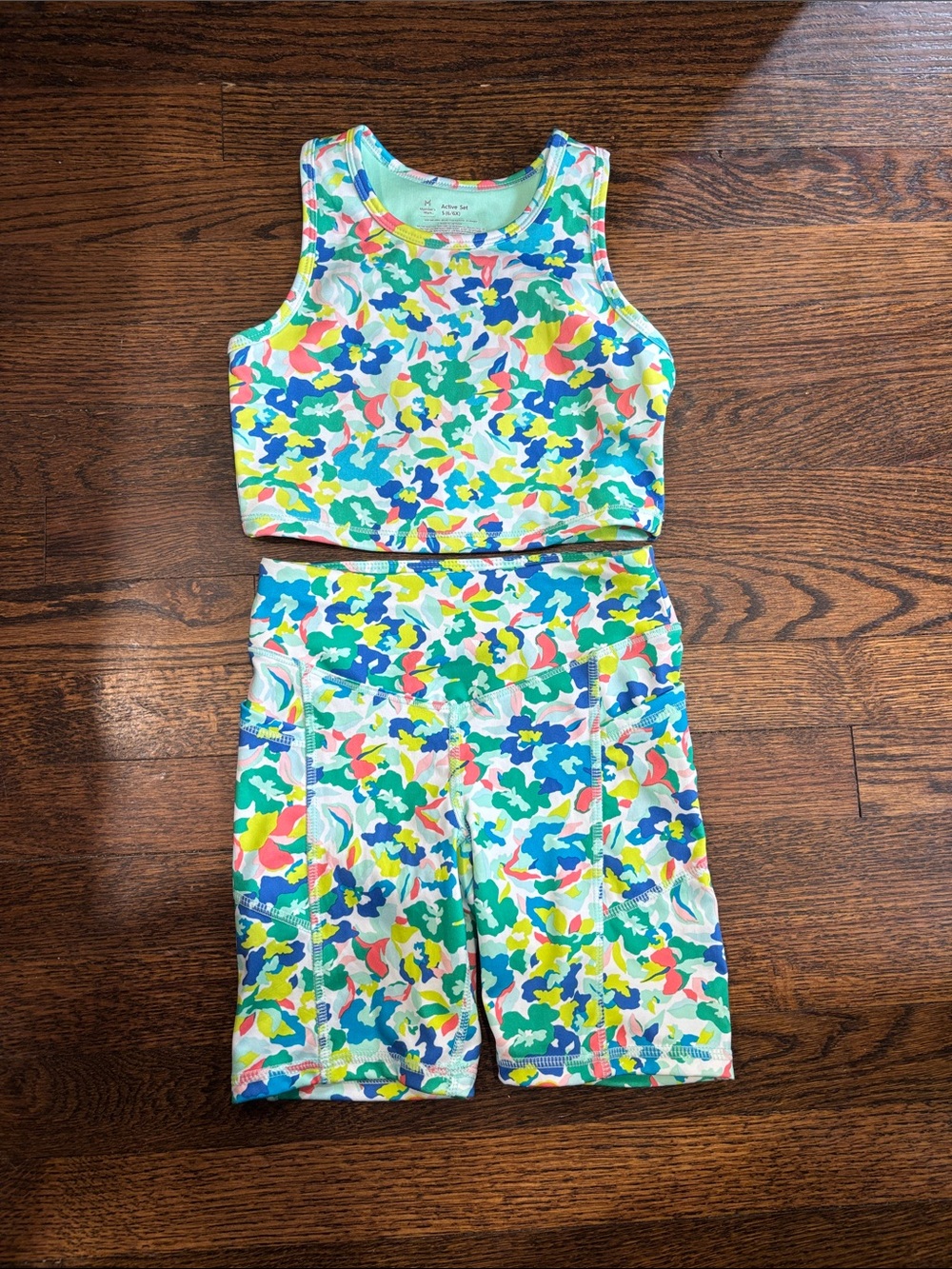 Members Mark Girls Multi-Color Active Crop Top & Bike Shorts Set size 6/6X